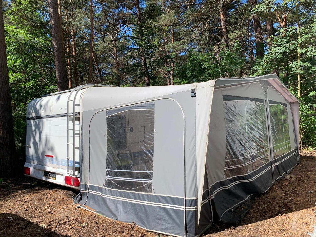 Przyczepy Kempingowe - Osrodek Na Klifie Village - Helska 11 *