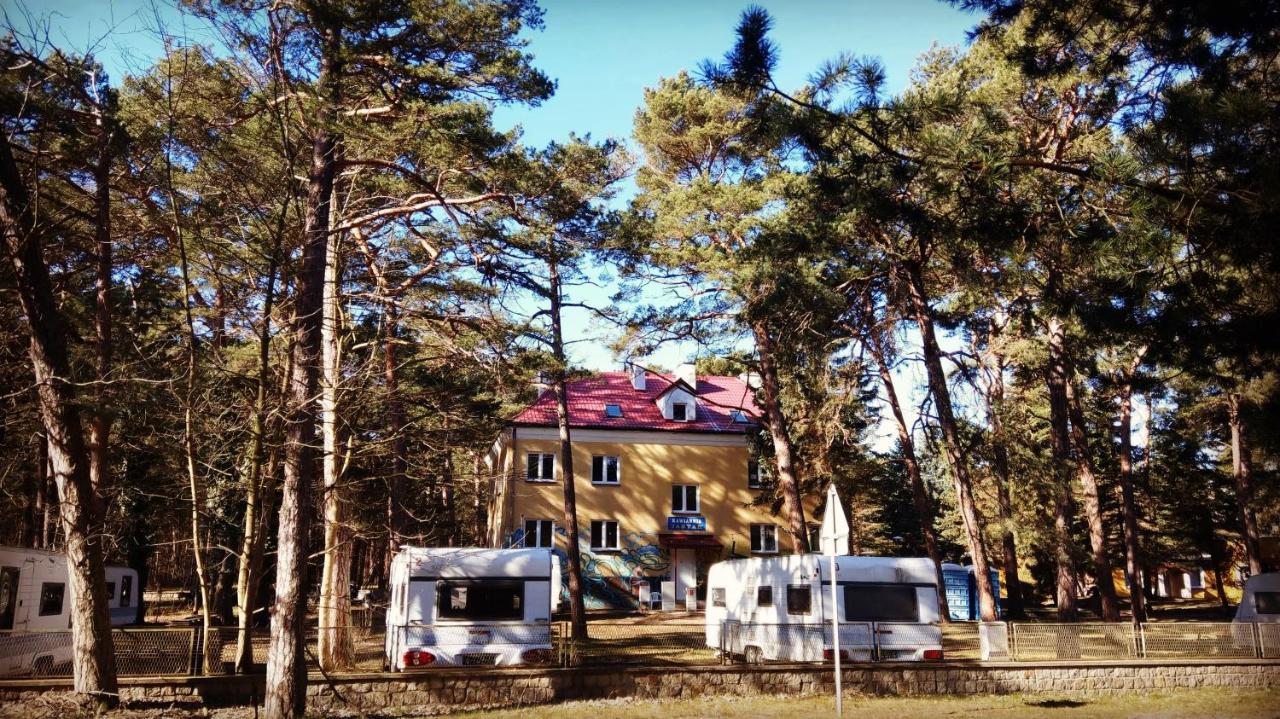 Przyczepy Kempingowe - Osrodek Na Klifie Village - Helska 11 Campsite Hel